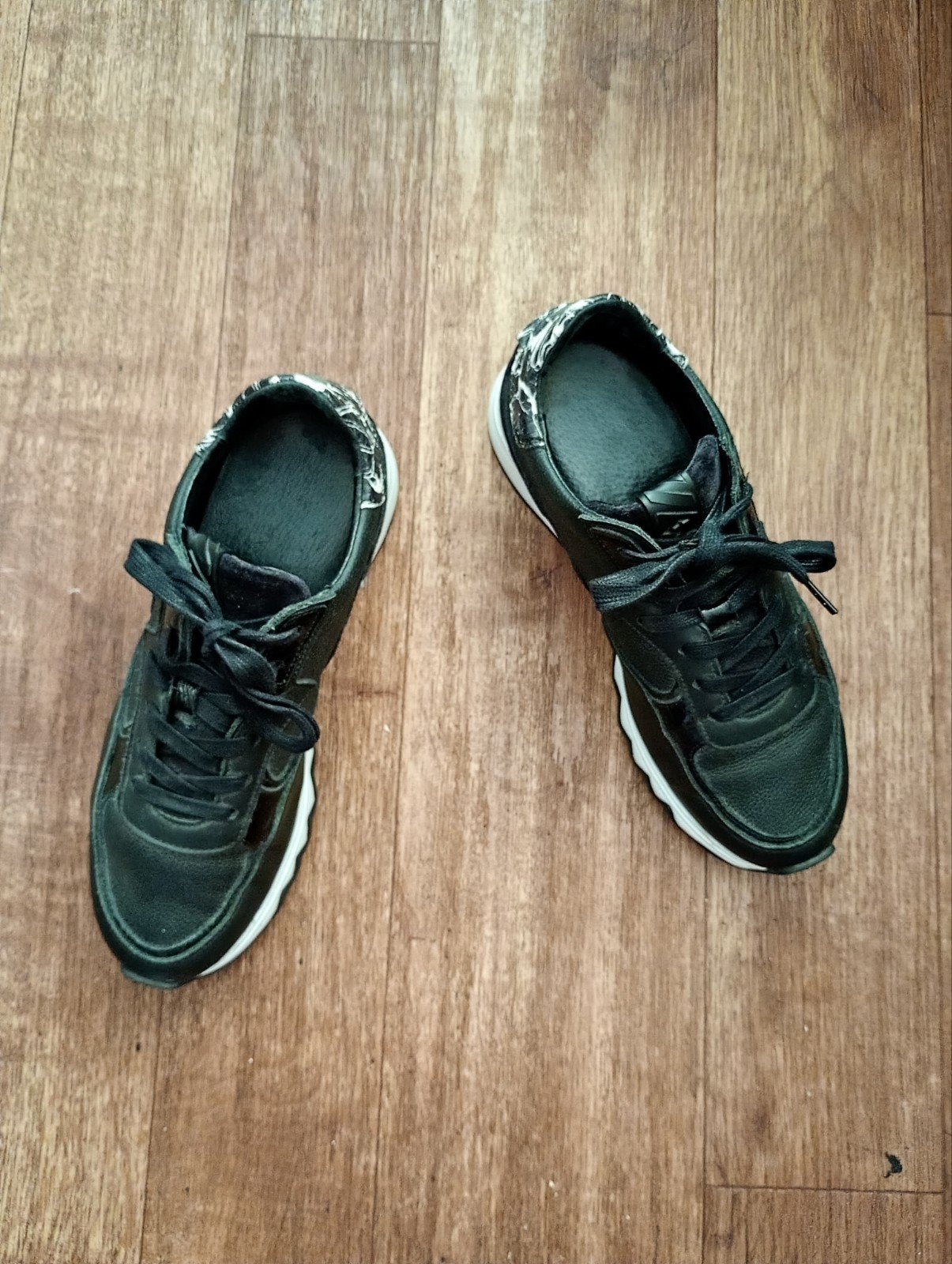 Floris van Bommel leren schoenen, maat 37, 1x aangehad, Kleding | Dames, Schoenen, Ophalen of Verzenden, Zo goed als nieuw, Sneakers of Gympen