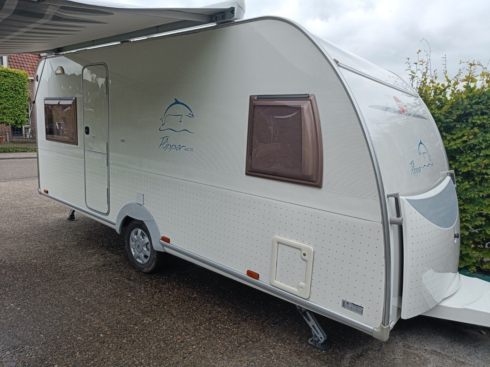 Burstner Flipper 460 TS gemoderniseerde inrichting, Rondzit, Frans bed, Particulier, Bürstner