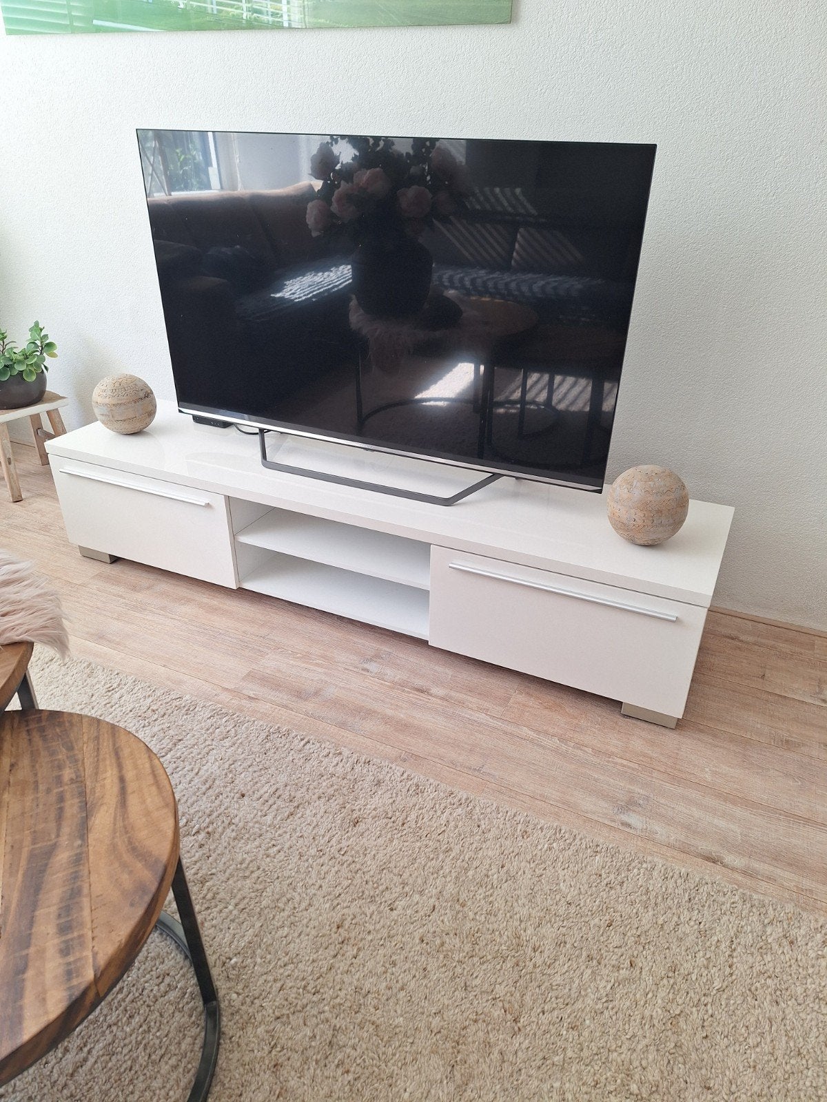Wit (glans) TV-meubel met lades en open vakken - 180x45x38 c, Ophalen, 150 tot 200 cm, Zo goed als nieuw, Minder dan 100 cm