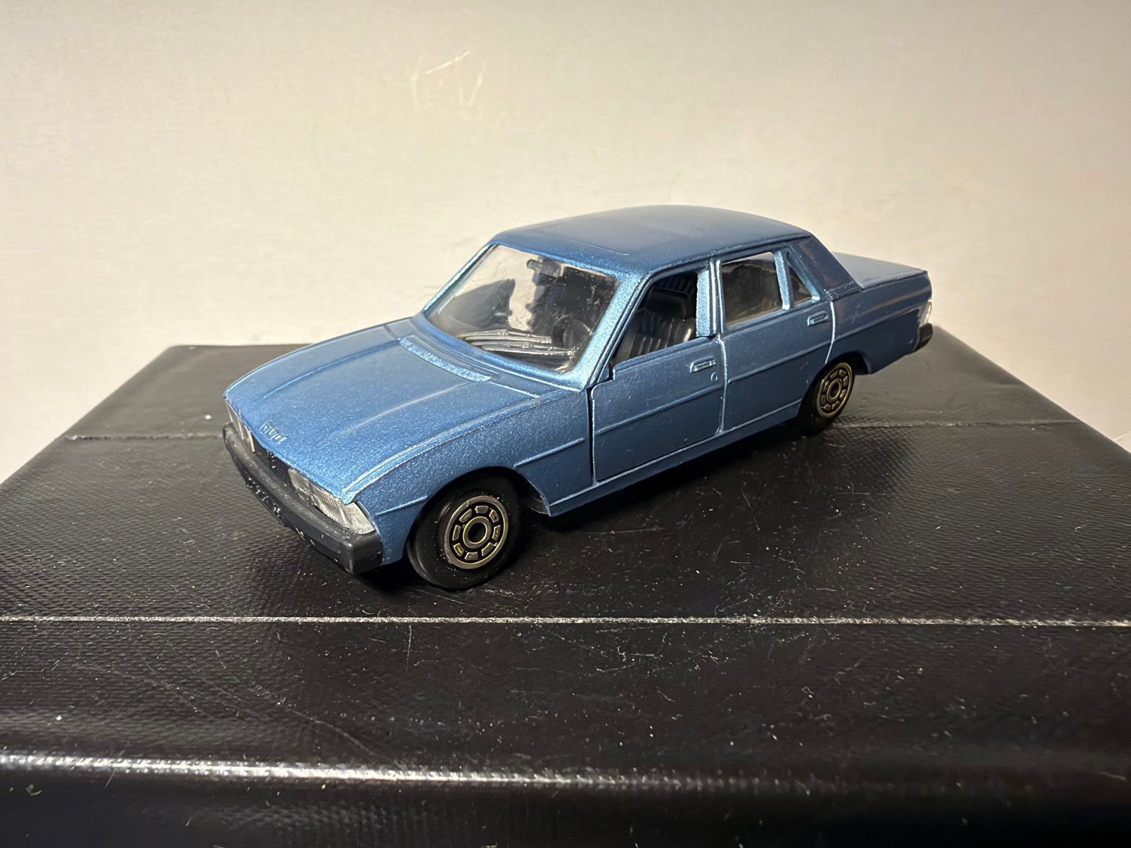 Peugeot 604 Norev, Verzenden, Zo goed als nieuw, Auto, Norev