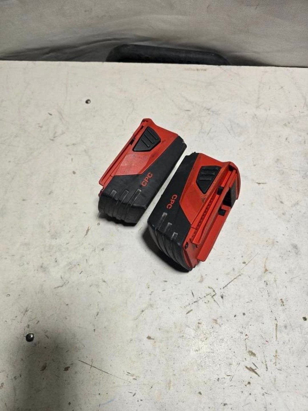 Hilti accu's 22V 5.2ah 2 stuks, Ophalen of Verzenden, Hilti, N.v.t, N.v.t