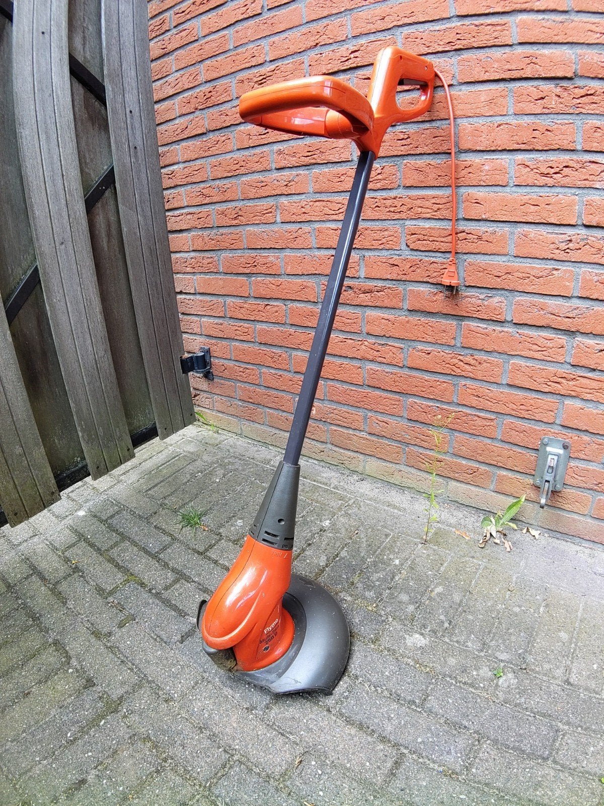 Flymo Multi-Trim 250 D Gazontrimmer met Draaibare Kop, Ophalen, Gebruikt, Flymo, 10 tot 30 cm