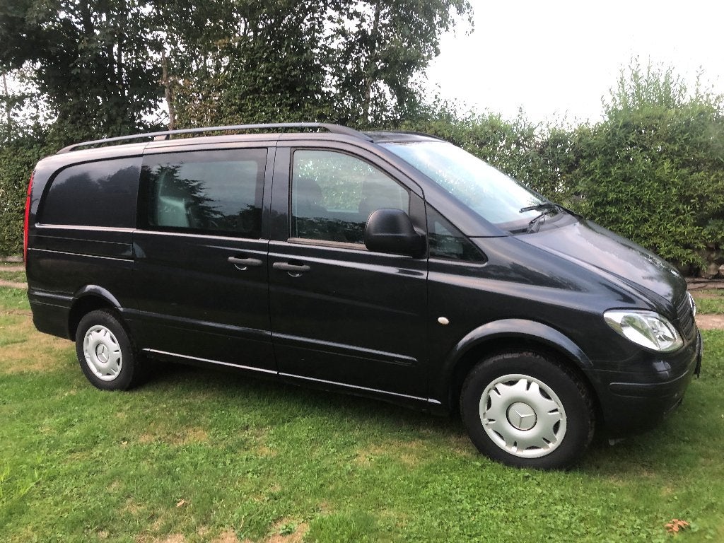 Mercedes-Benz Vito 111CDI 2006 airco, Auto's, Zwart, Mercedes-Benz, Diesel, Particulier