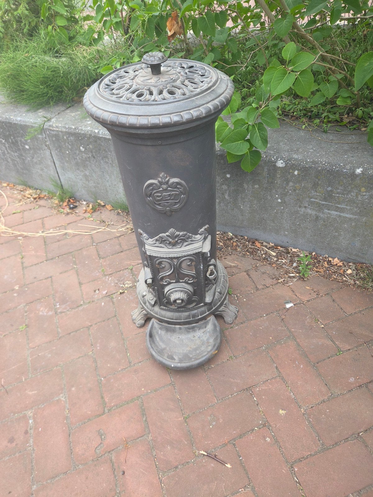 Antieke Potkachel - Decoratief en Functioneel, Huis en Inrichting, Kachels, Ophalen