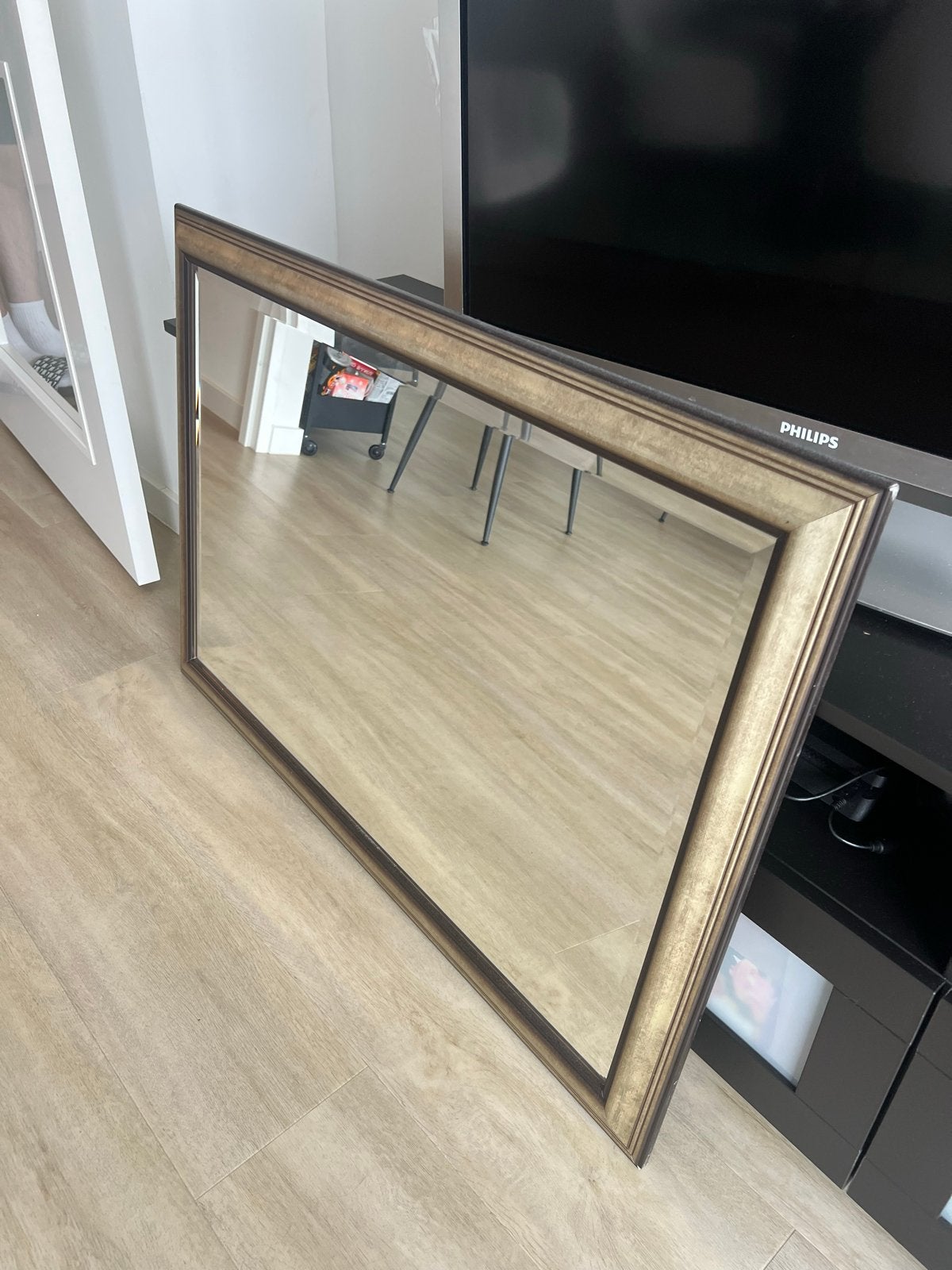 Grote spiegel met gouden rand, Huis en Inrichting, Woonaccessoires | Spiegels, Ophalen, Gebruikt, Rechthoekig, 75 tot 100 cm