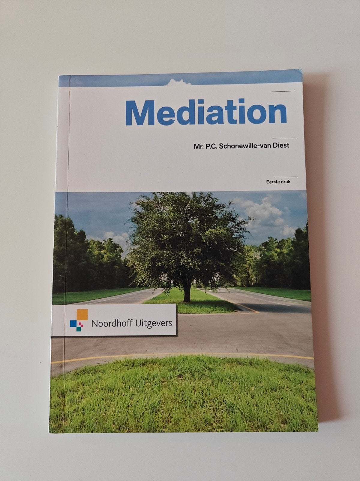 Mediation - Mr. P.C. Schonewille-van Diest (Noordhoff), Boeken, Mr. P.C. Schonewille-van Diest, Zo goed als nieuw, Gamma, HBO