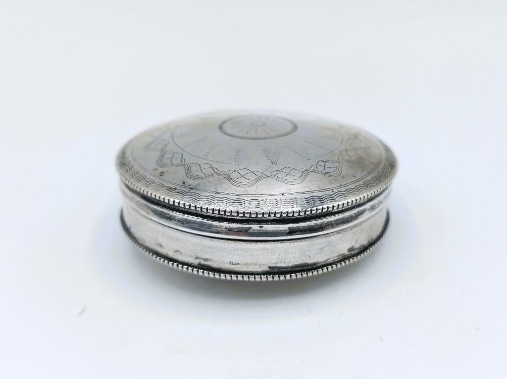 Zilveren pepermuntdoosje, C. van Dam Kooijman, 1829, Antiek en Kunst, Verzenden, Zilver