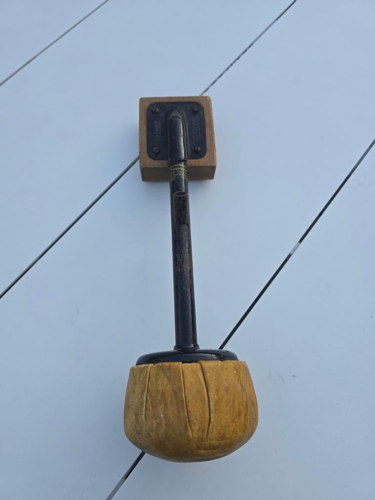 ANTIQUE COLLECTIBLE CARPĒT KNEE KICKER STRETCHER 1930S, Antiek en Kunst, Ophalen of Verzenden