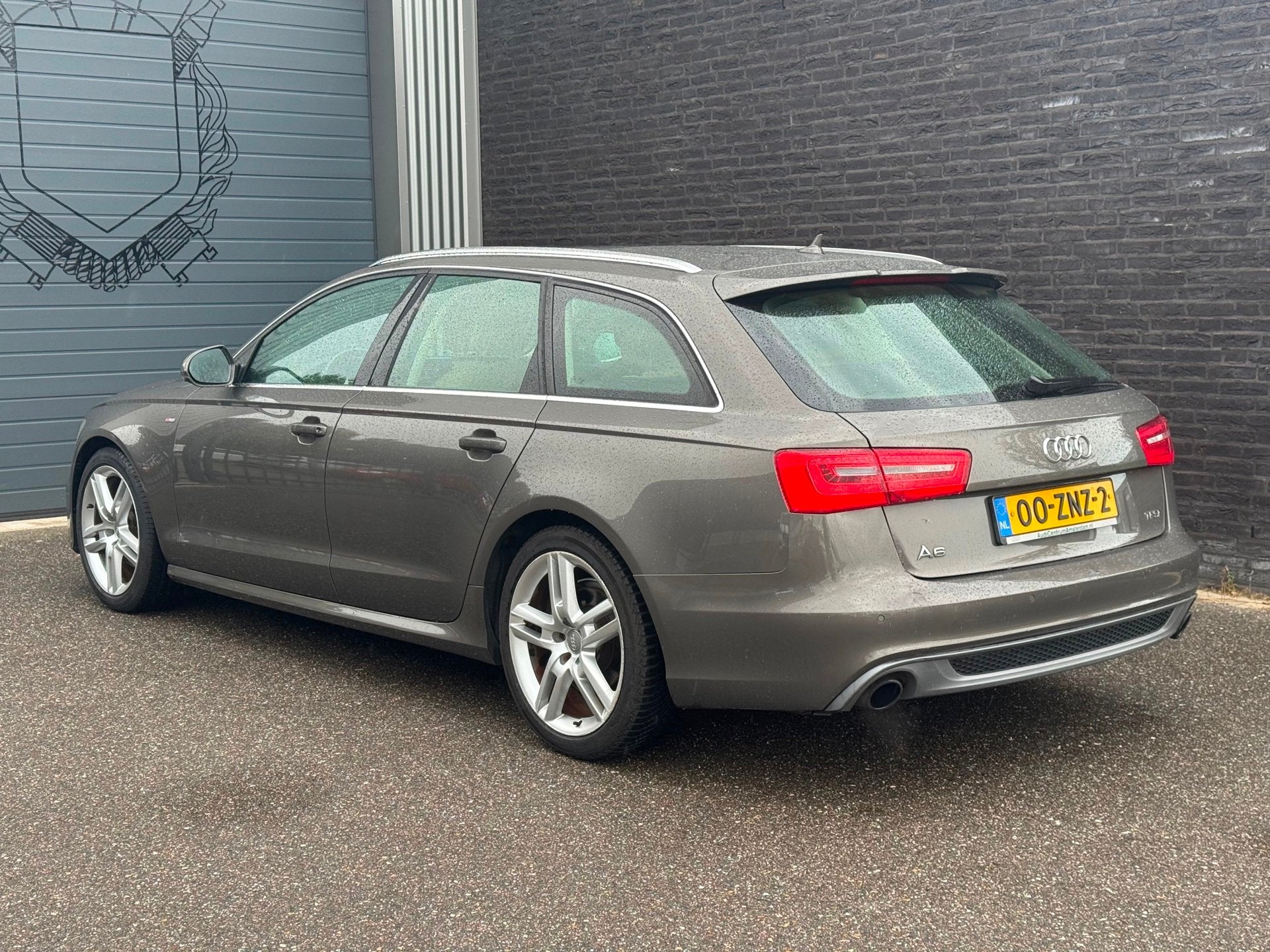 Audi A6 Avant 2.0 TFSI Business Edition Automaat|Navi|Ecc|Pa, Auto's, Euro 5, 15 km/l, Gebruikt, Beige