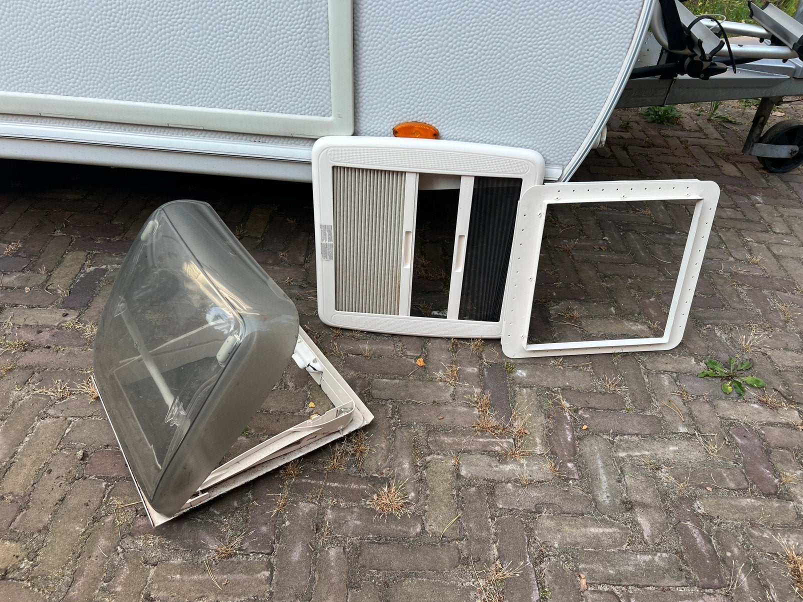 Dakluik 40x40, Ophalen of Verzenden, Zo goed als nieuw