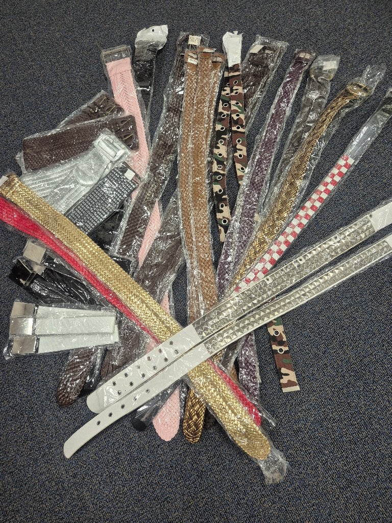 Partij van 30 nieuwe riemen, Ophalen of Verzenden, Nieuw, Overige kleuren, 100 cm of meer