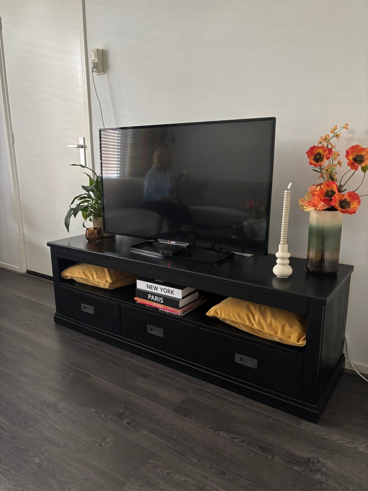 Televisiemeubel, Ophalen, 150 tot 200 cm, Zo goed als nieuw, Minder dan 100 cm