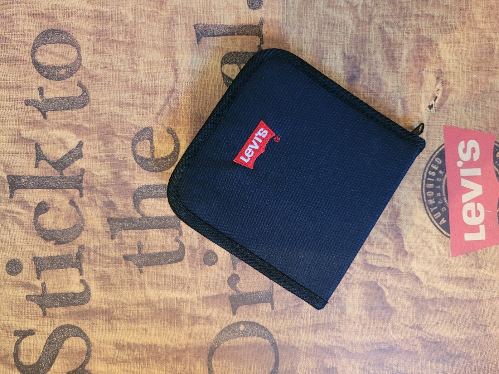 Levi's CD hoesje - Compacte opbergmap voor CD's/DVD's, Ophalen of Verzenden, Kunststof, Cd's of Dvd's