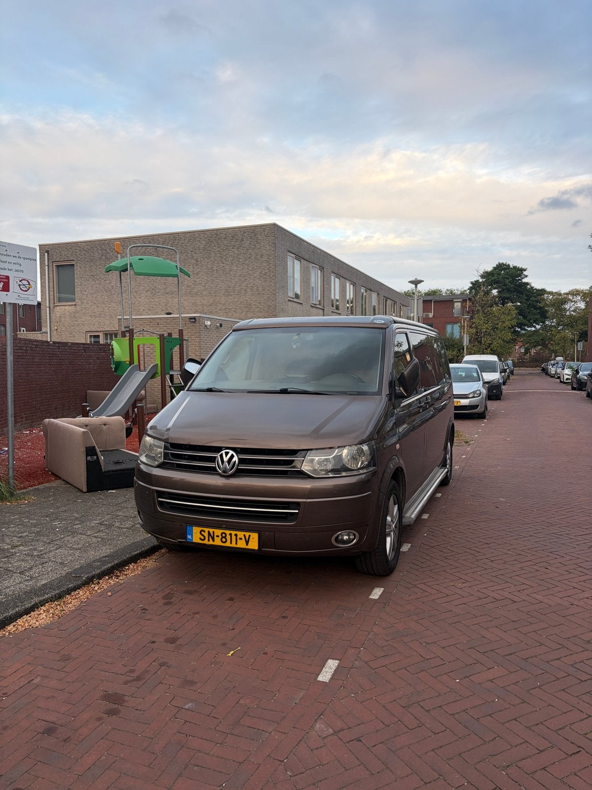 Volkswagen Multivan Camper 7persoons, Euro 5, 179 pk, Bruin, Diesel