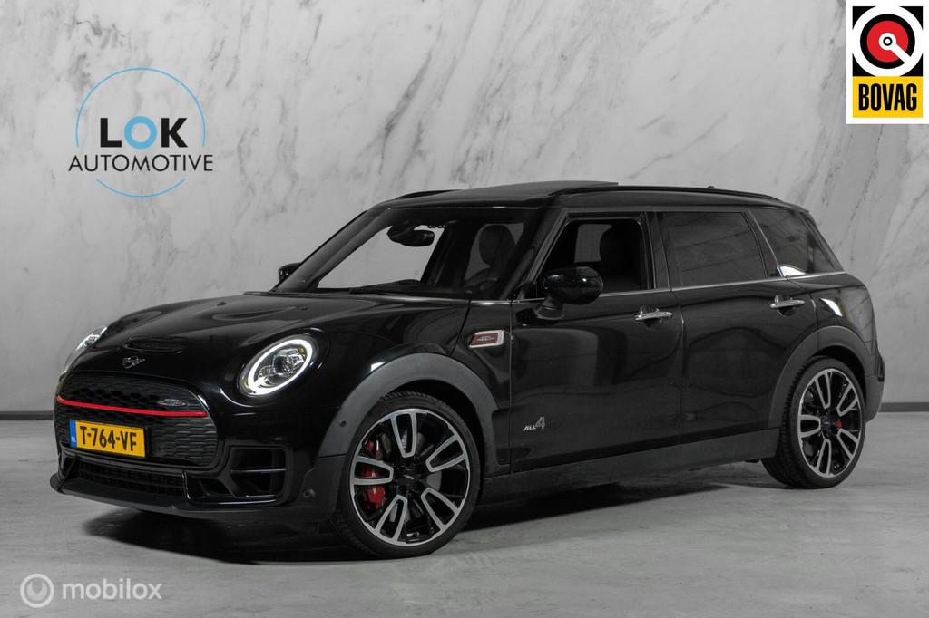 Mini Clubman 2.0 JCW ALL4 Chili PANO|HK|HUD|CAMERA|CARPLAY|, Auto's, Mini, 1998 cc, 1525 kg, Gebruikt, Zwart