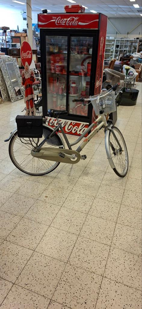 Gazelle J4U Damesfiets met mand en 3 versnellingen, Ophalen, Terugtraprem, Gebruikt, Versnellingen