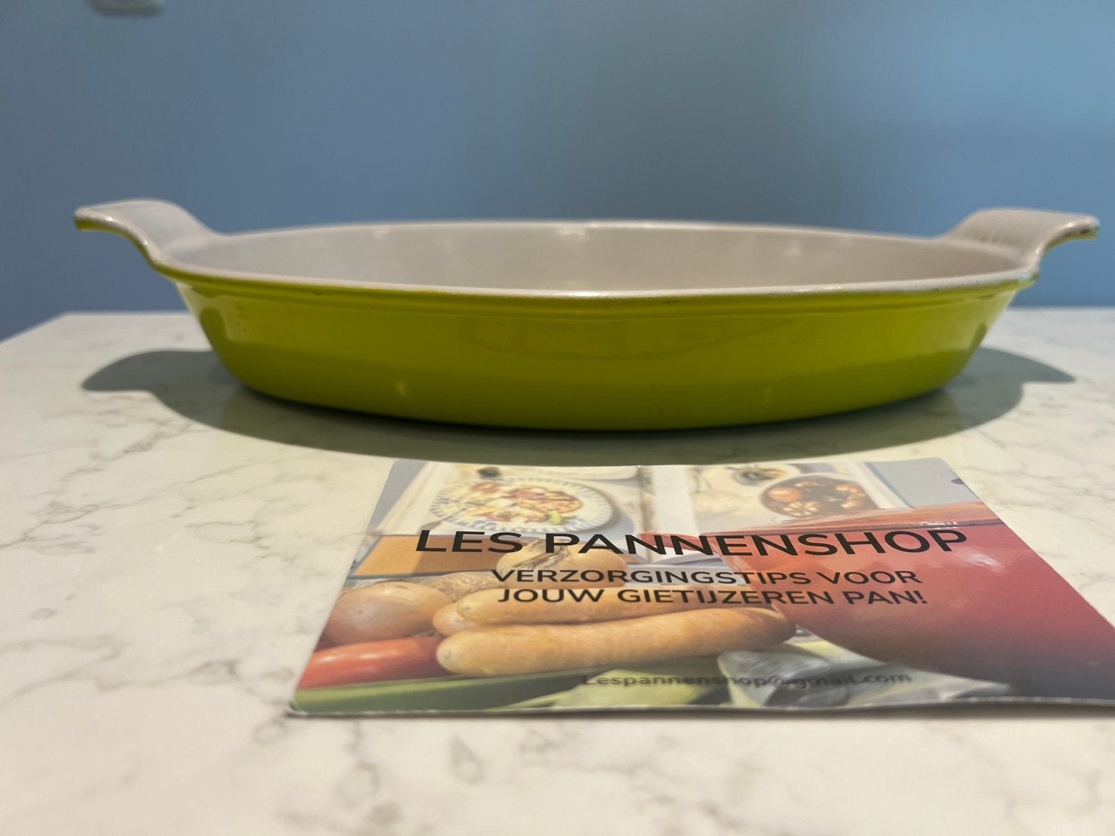 Le Creuset ovenschaal 32 cm Mint groen, Gietijzer, Overige typen, Le Creuset, Ophalen of Verzenden