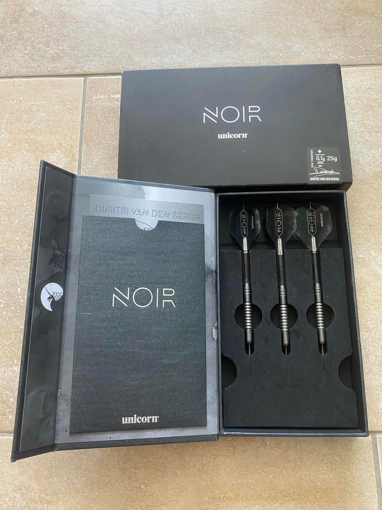 Dartpijlen Unicorn Noir Dimitri van den Bergh 90% - 25 gram, Sport en Fitness, Darts, Ophalen of Verzenden, Zo goed als nieuw