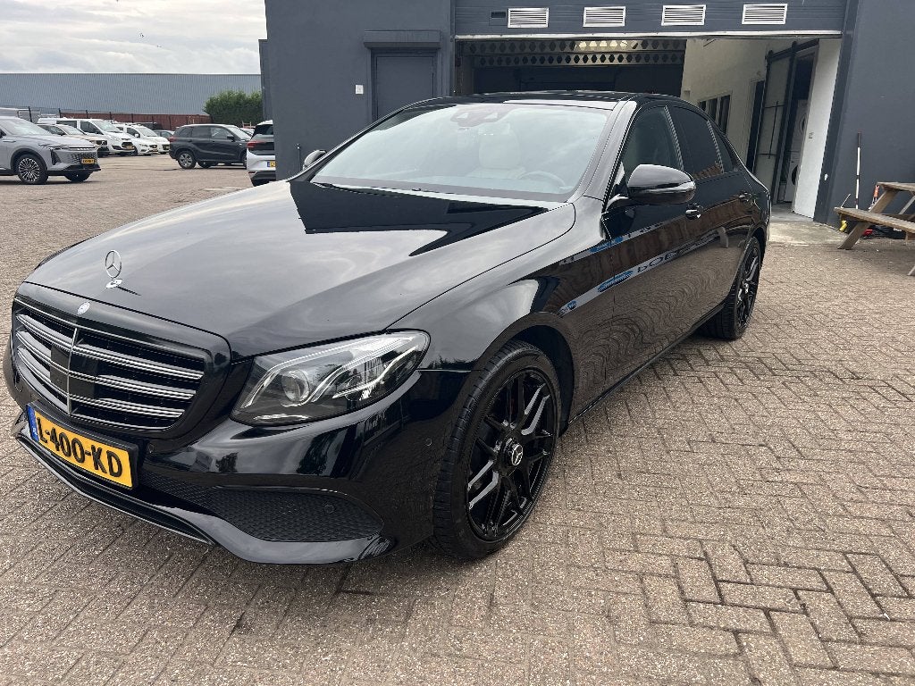Mercedes-Benz E200 | TopStaat!, Auto's, Achterwielaandrijving, Beige, 4 cilinders, 1505 kg