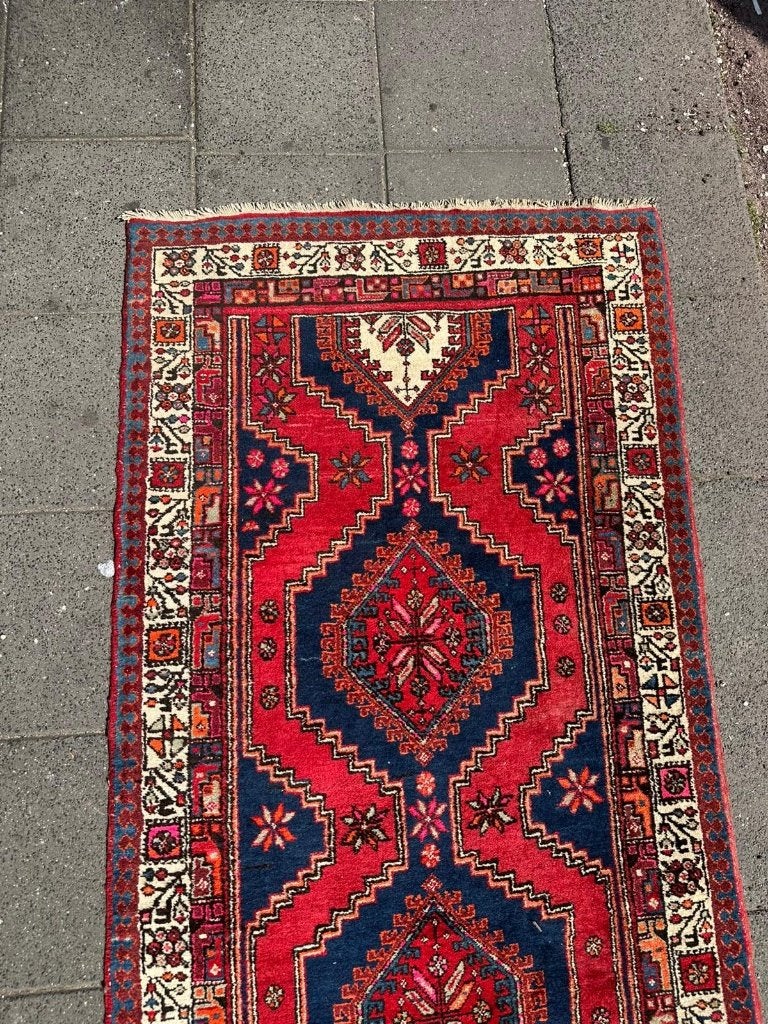 Prachtige Meshkin loper 435x112cm contrast van rood en blauw, Gebruikt, 100 tot 150 cm, Blauw, Wol