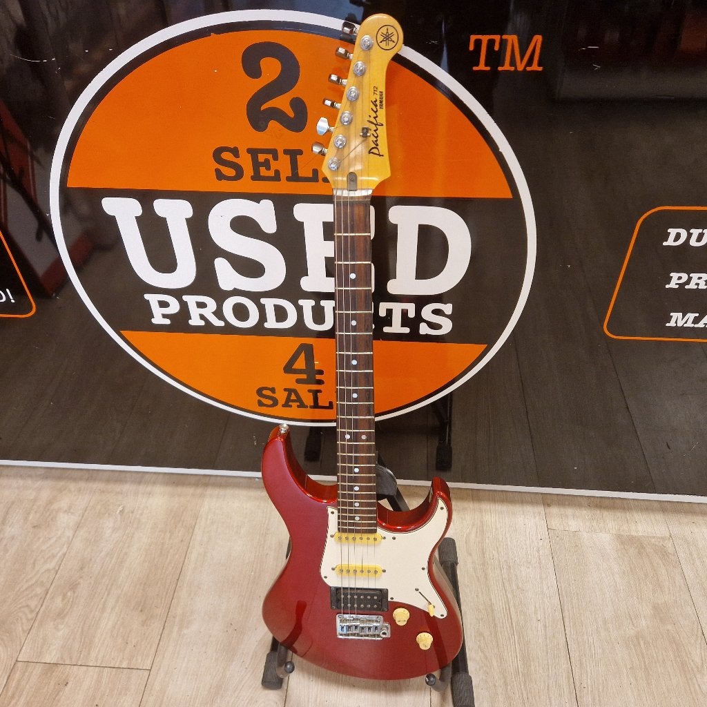 Gitaar Yamaha Pacifica 712 || Nu Voor Maar €229,99, Ophalen, Gebruikt