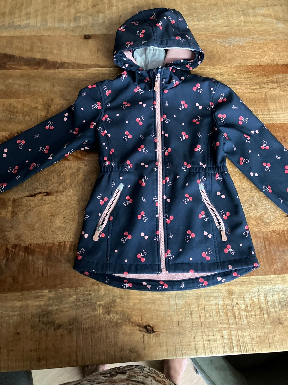 Te koop: softshell jas meisjes mt 128, Ophalen of Verzenden, Gebruikt, Meisje, Jas