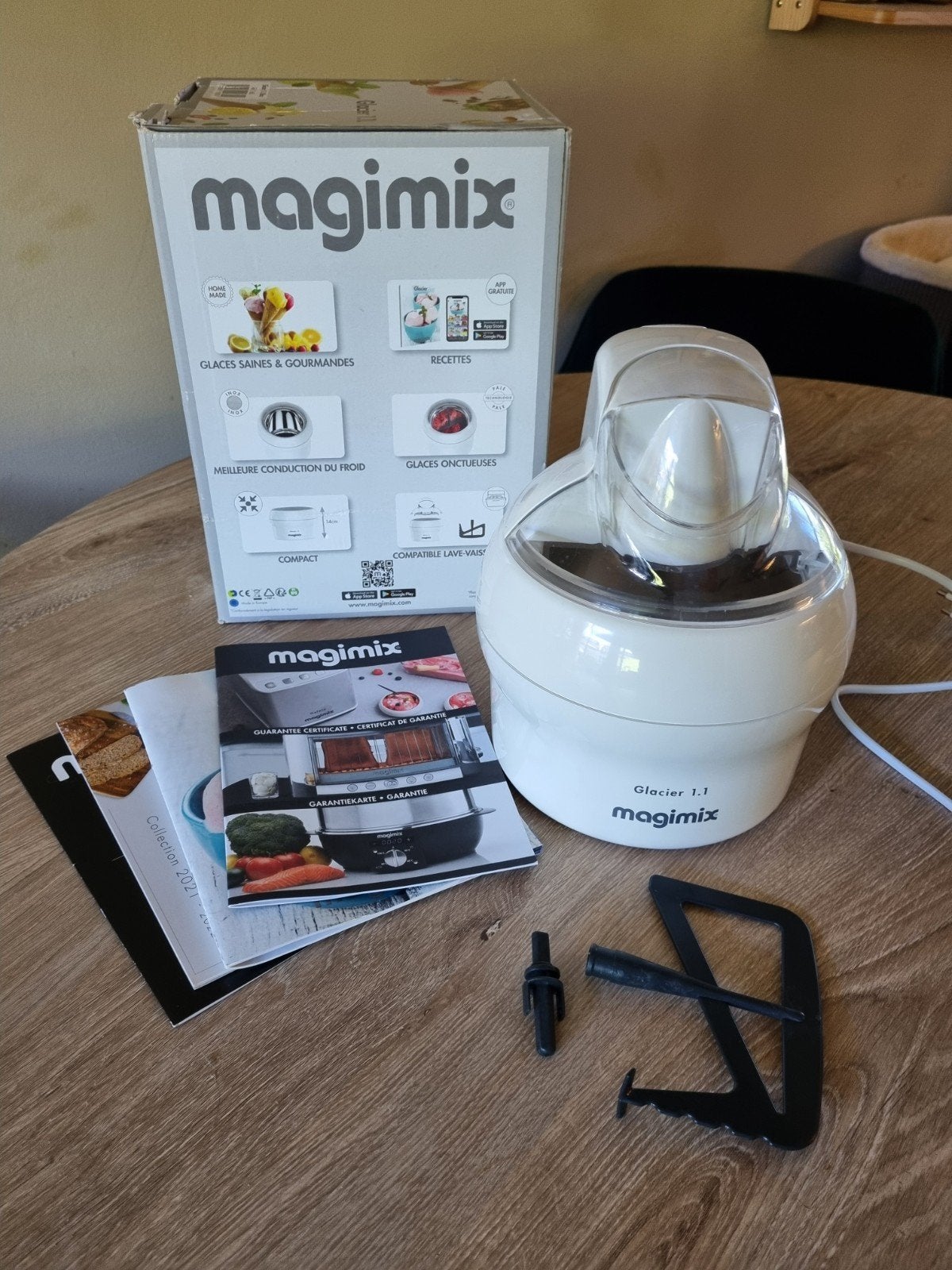 Magimix Glacier 1.1 IJsmachine, Ophalen, Zo goed als nieuw