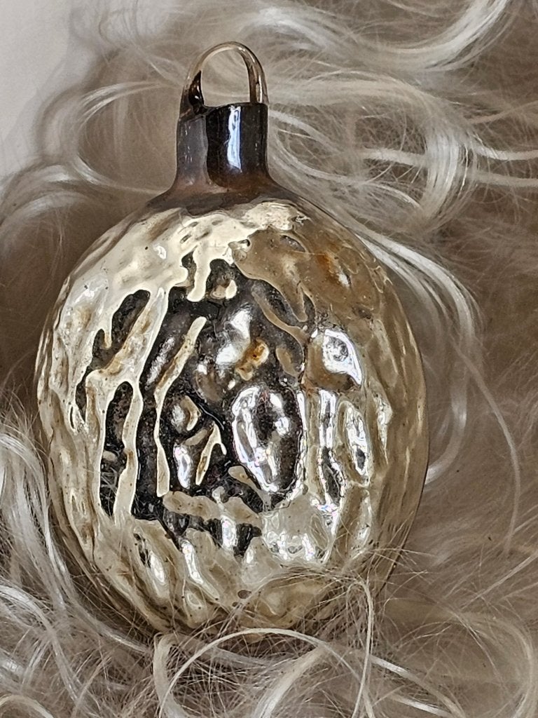 Oude Antieke AJEKO kerstbal / WALNOOT zilver 12, Diversen, Ophalen of Verzenden