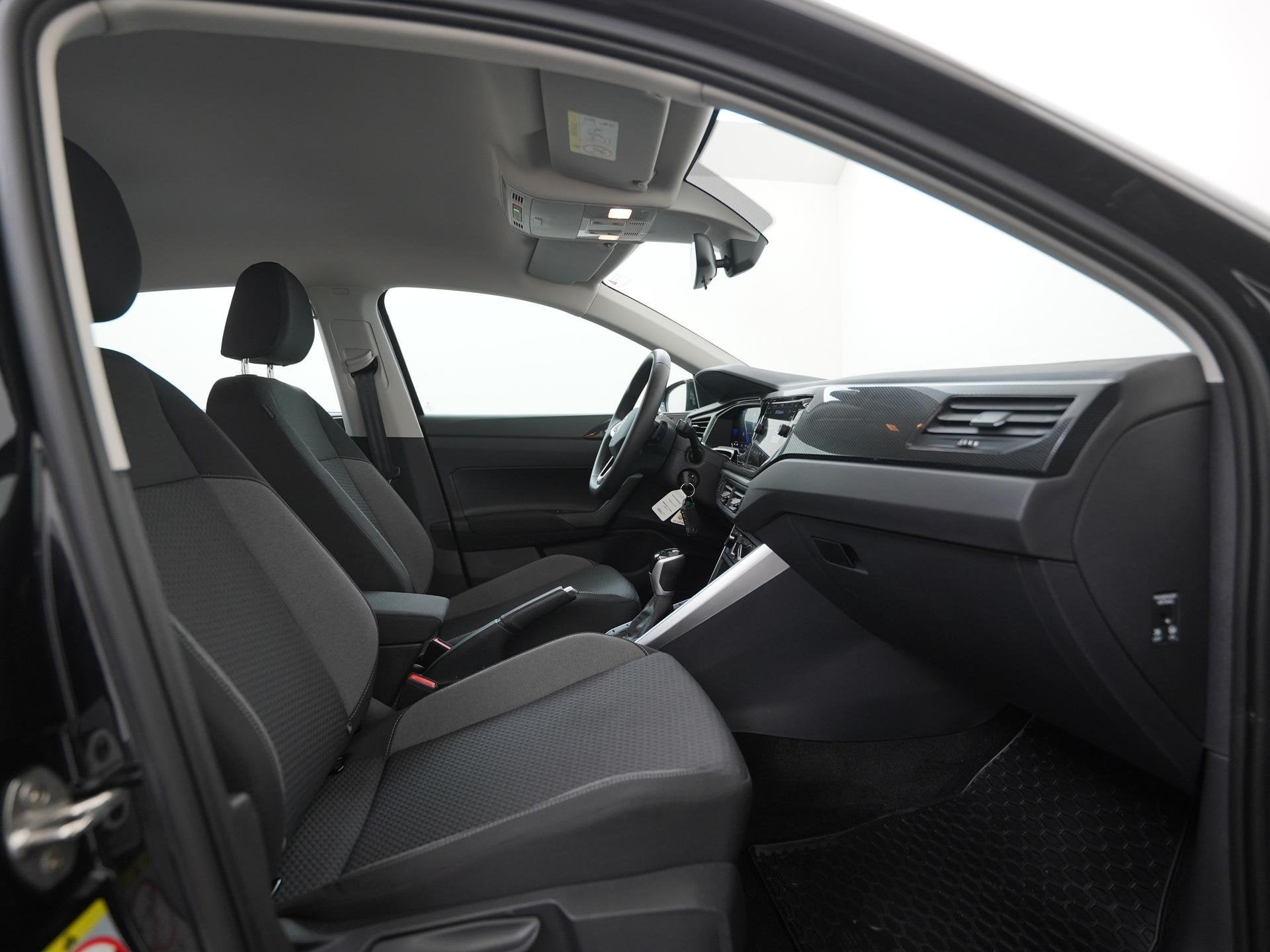 Volkswagen Polo 1.0 TSI Life DSG | Navigatie | Zondag Open!, Stof, Gebruikt, 95 pk, Zwart