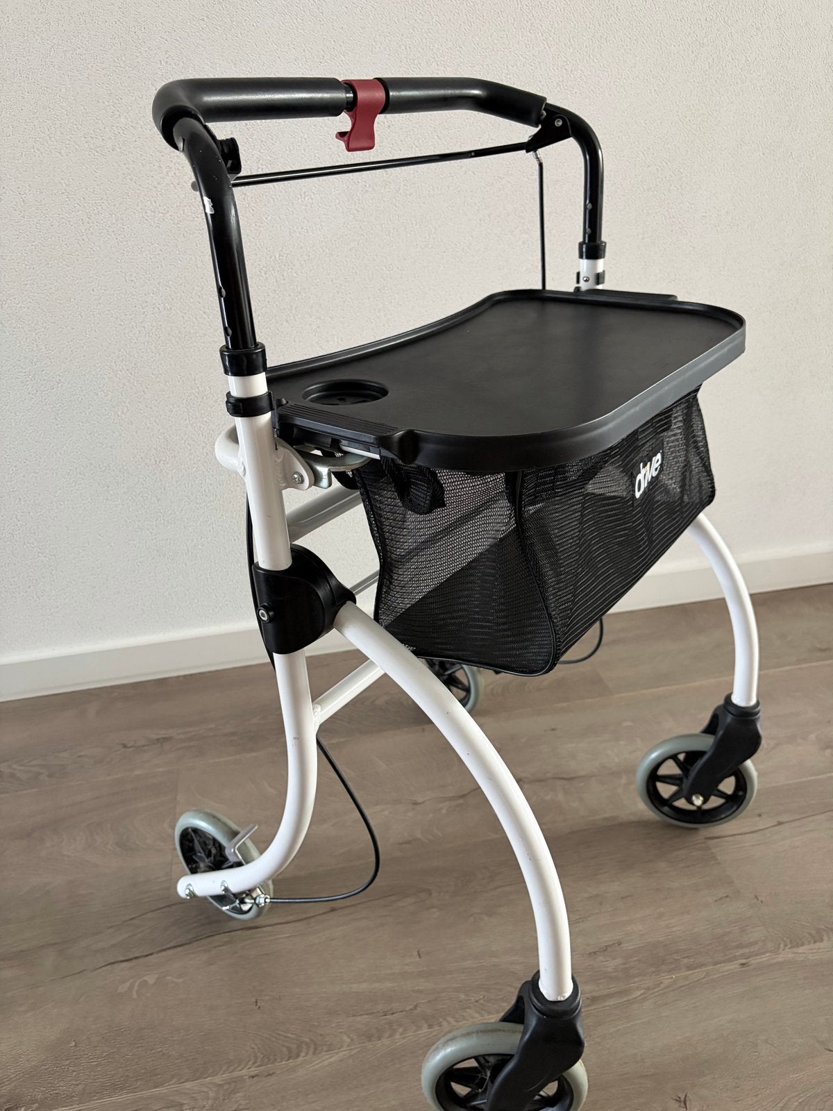 Rollator binnen en buiten, Diversen, Rollators, Ophalen of Verzenden, Lichtgewicht, Gebruikt