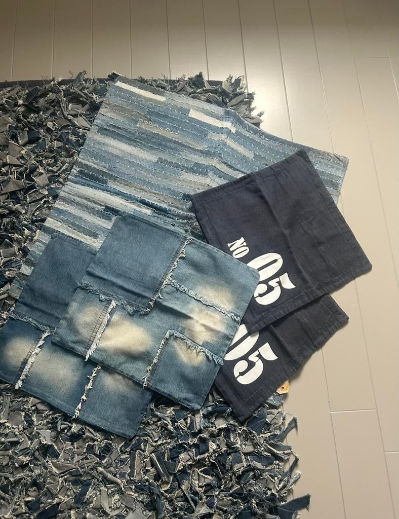 Kussens kussenhoes van Jeans, Huis en Inrichting, Woonaccessoires | Kussens, Ophalen of Verzenden, Zo goed als nieuw, Vierkant