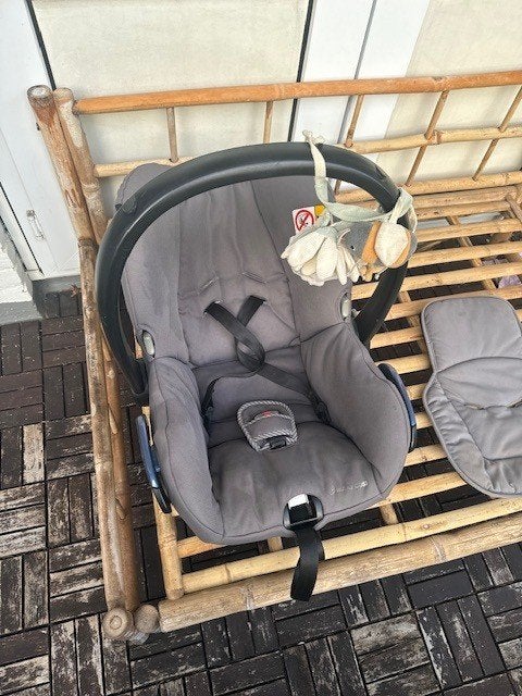 Maxi-Cosi CabrioFix grijs + verkleinkussen, ongevalvrij, Ophalen, Zijbescherming, 0 t/m 13 kg, Maxi-Cosi