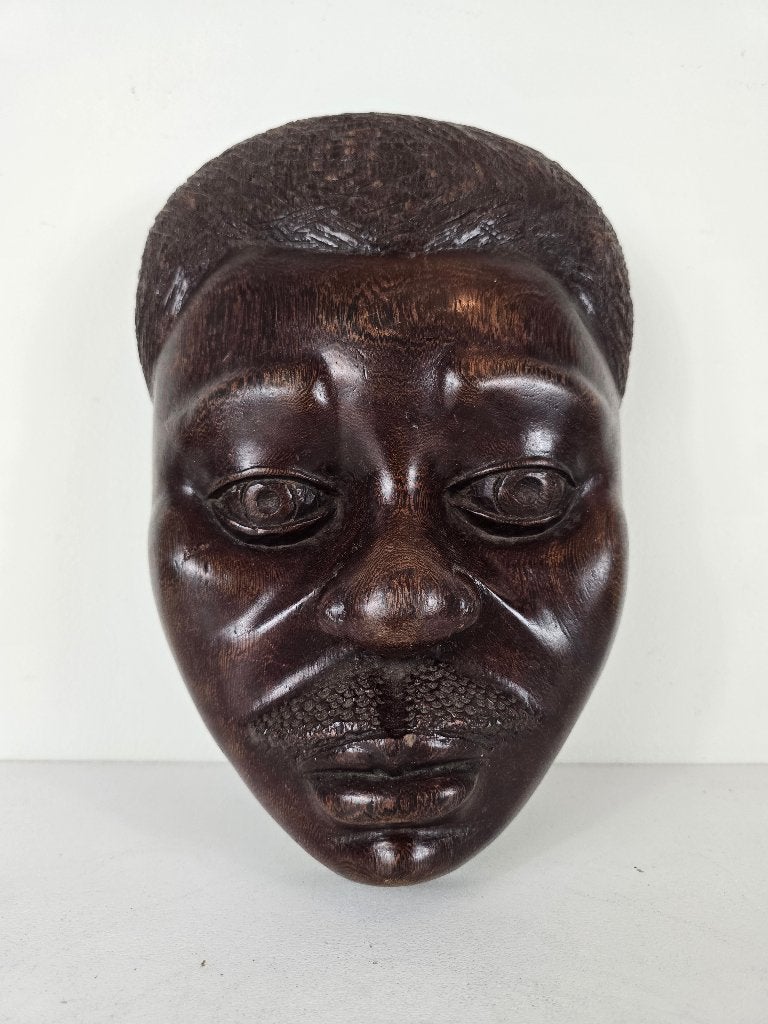 Masker Mbondji, hardhout, Abo Barombi Congo, midden 20e eeuw, Ophalen of Verzenden