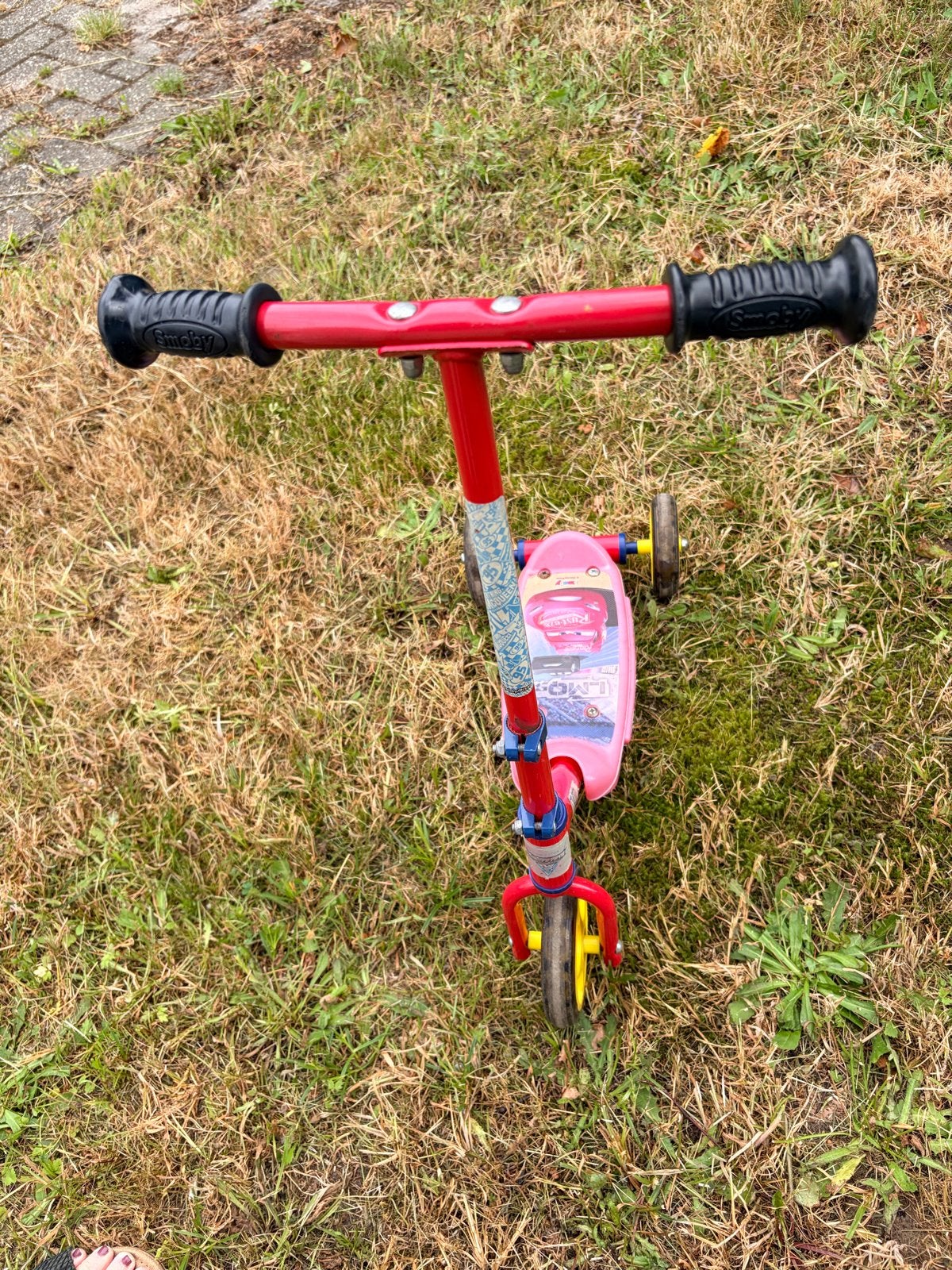 Laatste kans! Rode kinderstep met Cars-thema, Ophalen, Gebruikt, Gewone step