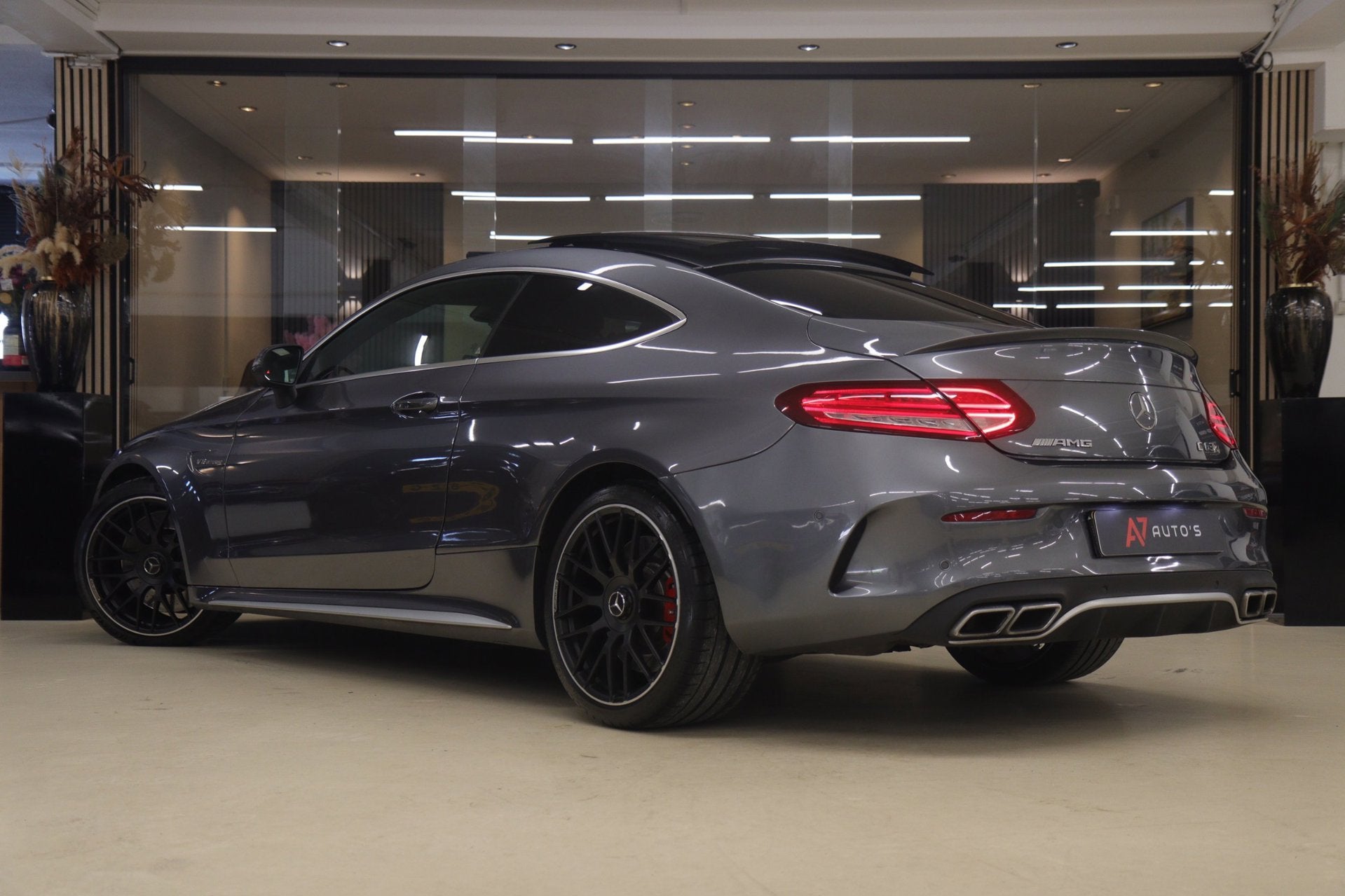 Mercedes-Benz C-klasse Coupé AMG 63 S PANO/360CAM/BURM/ACC/, Auto's, Mercedes-Benz, Automaat, Achterwielaandrijving, Gebruikt