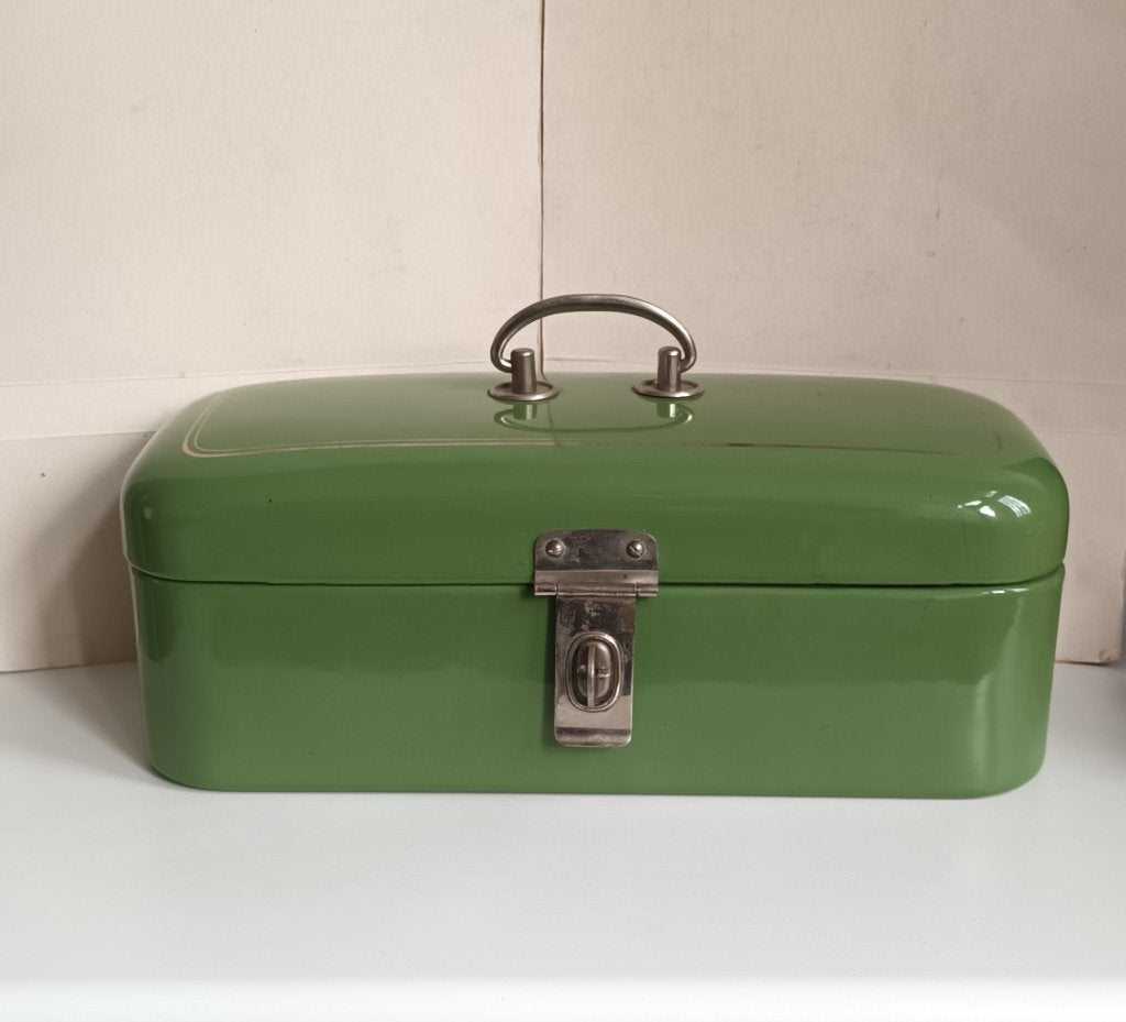 Antiek Reseda groen emaille beschuit lunch trommel goud bies, Ophalen of Verzenden