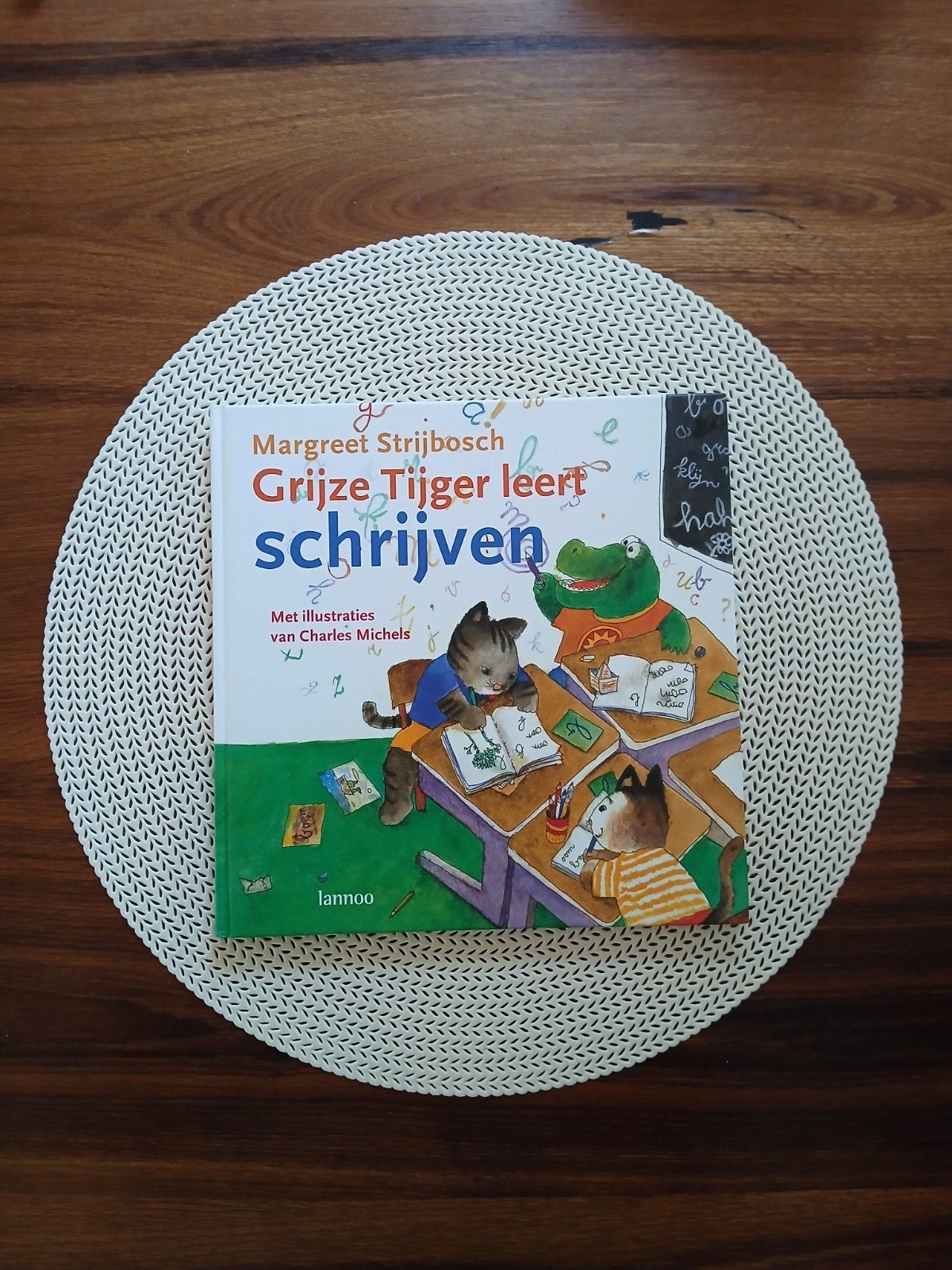 M. Strijbosch - Grijze Tijger leert schrijven, Fictie algemeen, Nieuw, Ophalen of Verzenden, M. Strijbosch