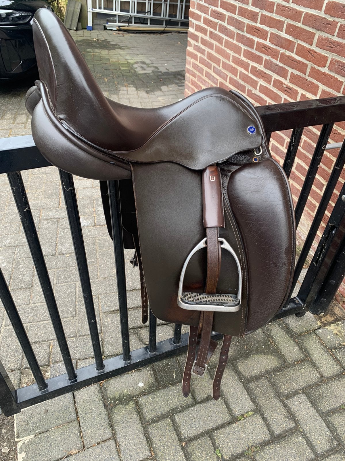 Arno Brandt dressuurzadel, Ophalen, L (17.5 inch), Gebruikt, Dressuur