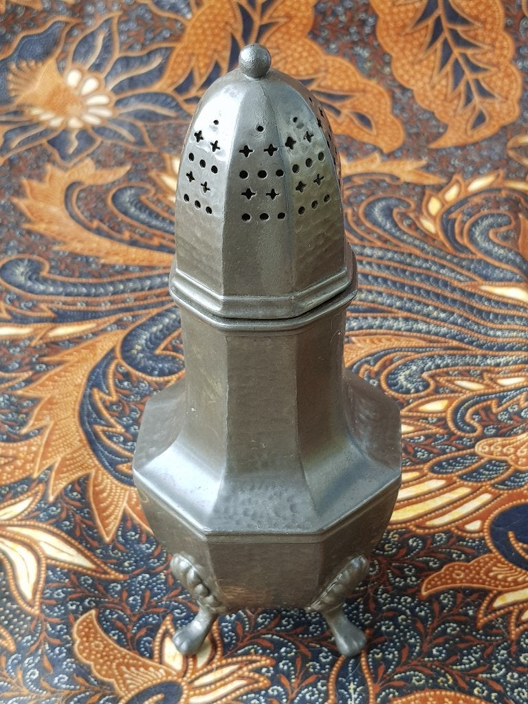 Mooie grote antieke strooier uit Engeland 18,5 cm. uit 1890., Antiek en Kunst, Ophalen of Verzenden