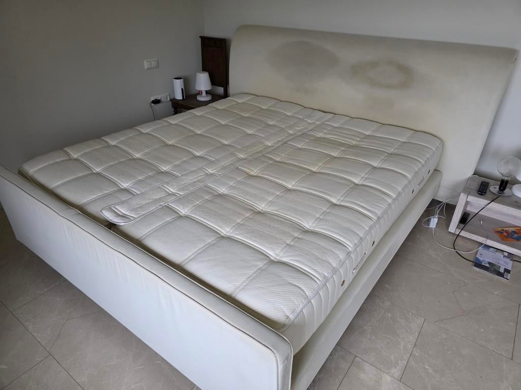 Boxspring bed Eastborn offwhite-beige, Gebruikt, Tweepersoons, Ophalen of Verzenden, 180 cm
