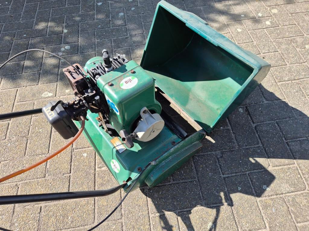 Qualcast Kooimaaier - Benzine Grasmaaier, Tuin en Terras, Grasmaaiers, Gebruikt, Opvangbak, Benzine-grasmaaier, 30 t/m 39 cm