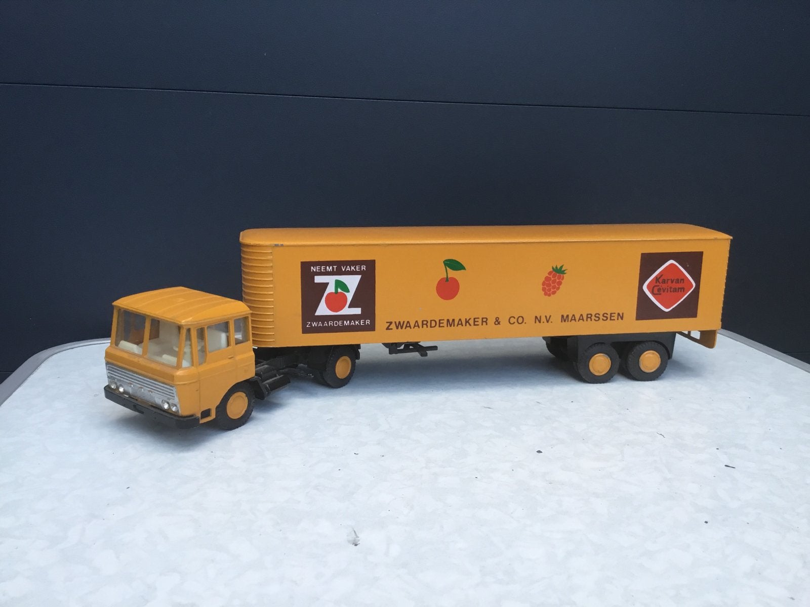 Lion Car Daf 2600 Zwaardemaker Maarssen, Ophalen of Verzenden, Zo goed als nieuw, Bus of Vrachtwagen, Lion Toys