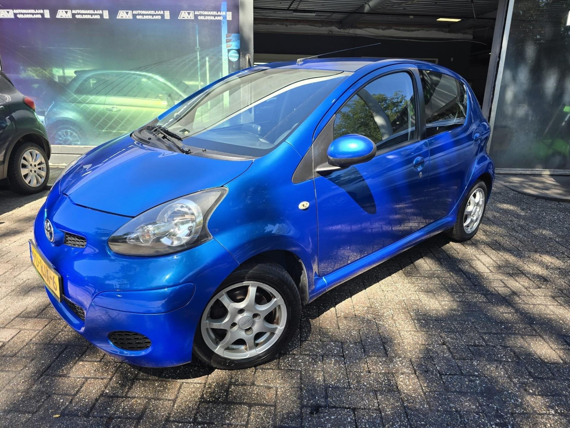 Toyota Aygo 1.0-12V Comfort Navigator | AUTOMAAT | 3/6 OF 12, Euro 5, Stof, Gebruikt, 68 pk