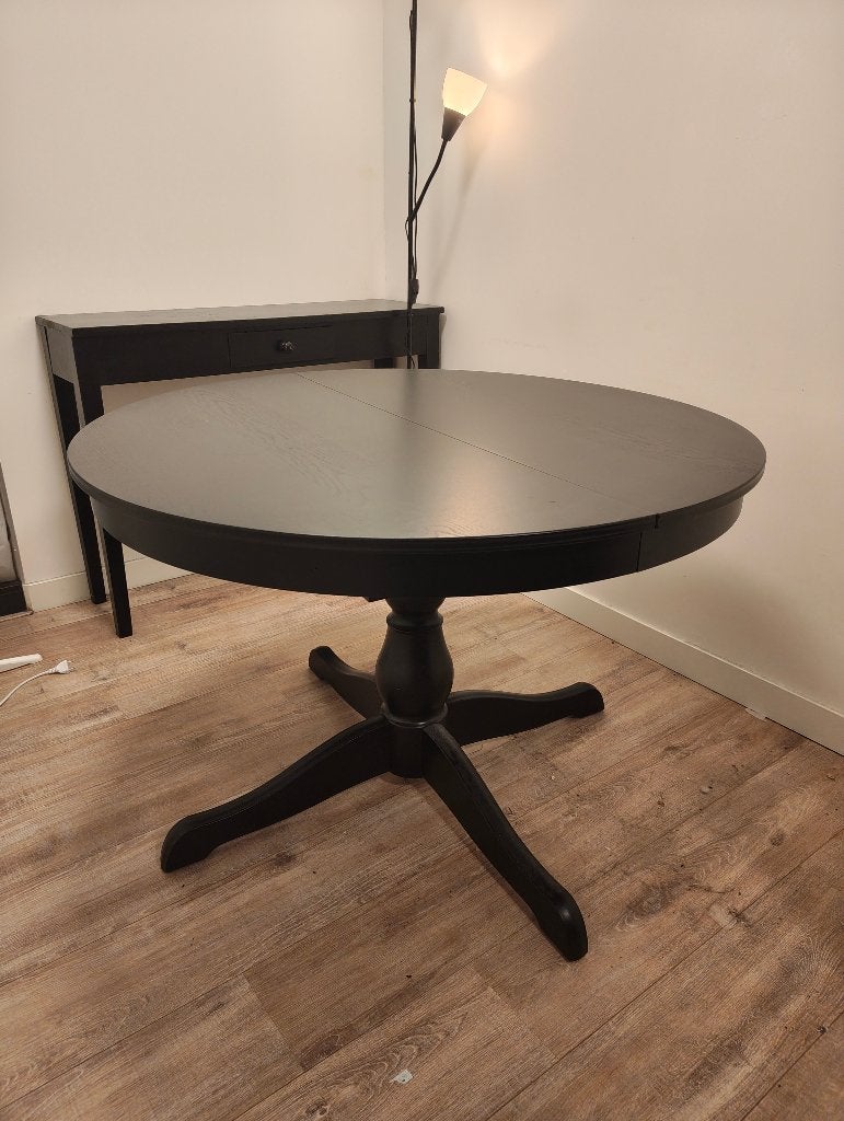 IKEA INGATORP Uitschuifbare Tafel, Ophalen, Rond, Zo goed als nieuw, Vijf personen of meer