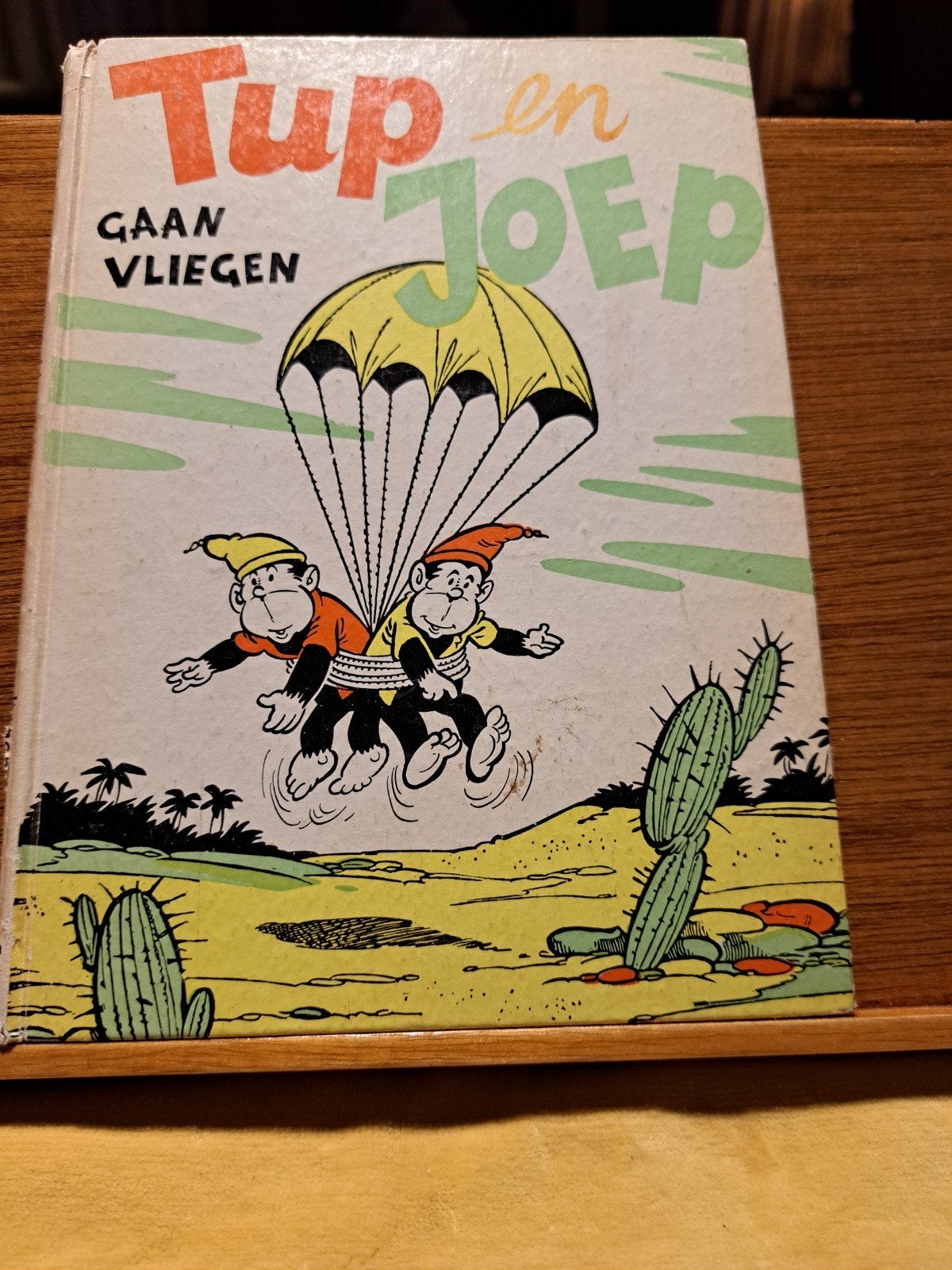 Tup en Joep Gaan Vliegen - Vintage Stripboek, Boeken, Eén stripboek, Ophalen of Verzenden, Gelezen, Onbekend
