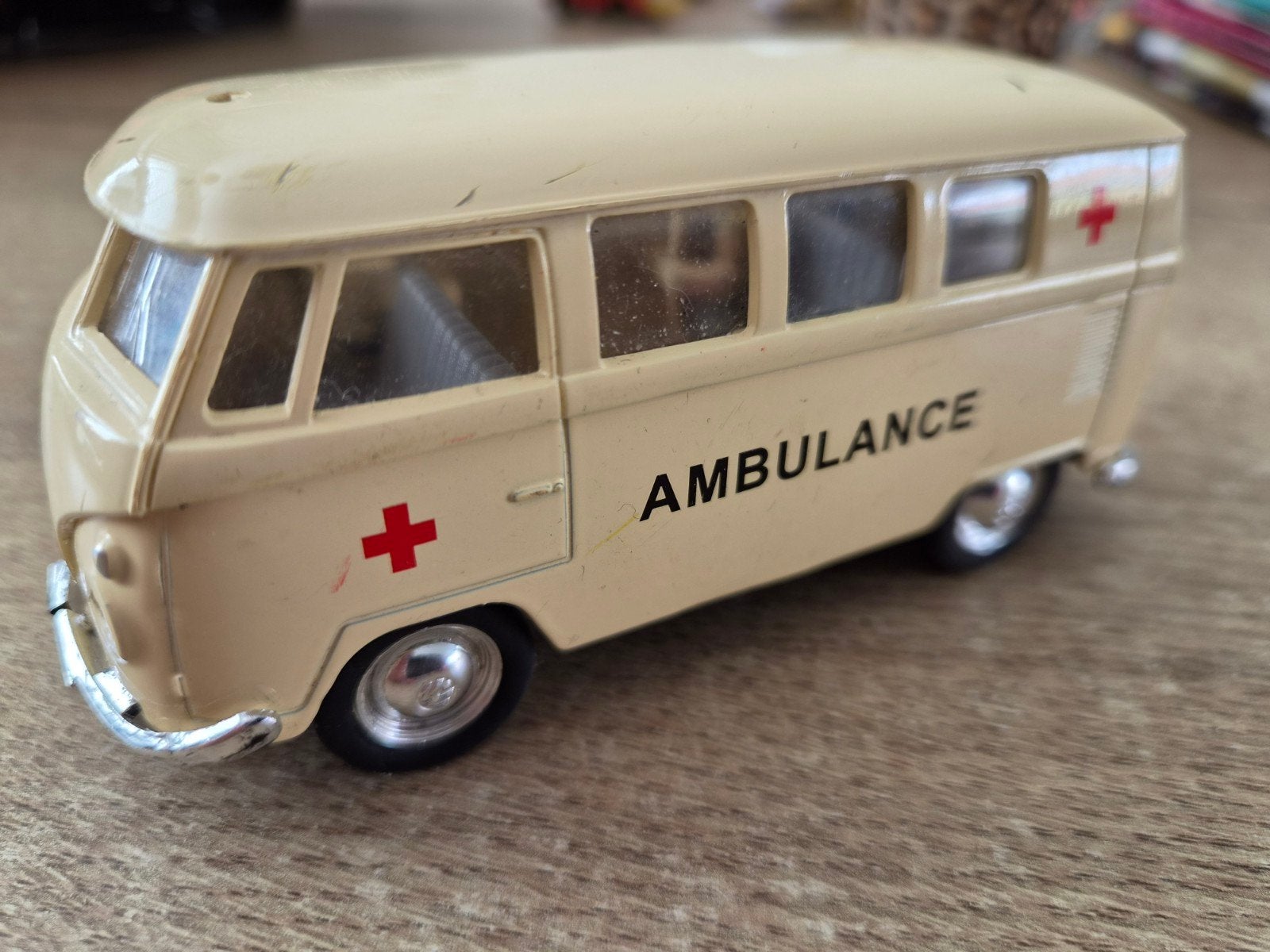 Vintage Volkswagen Ambulance Speelgoedauto, Overige merken, Gebruikt, Auto, 1:32 tot 1:50