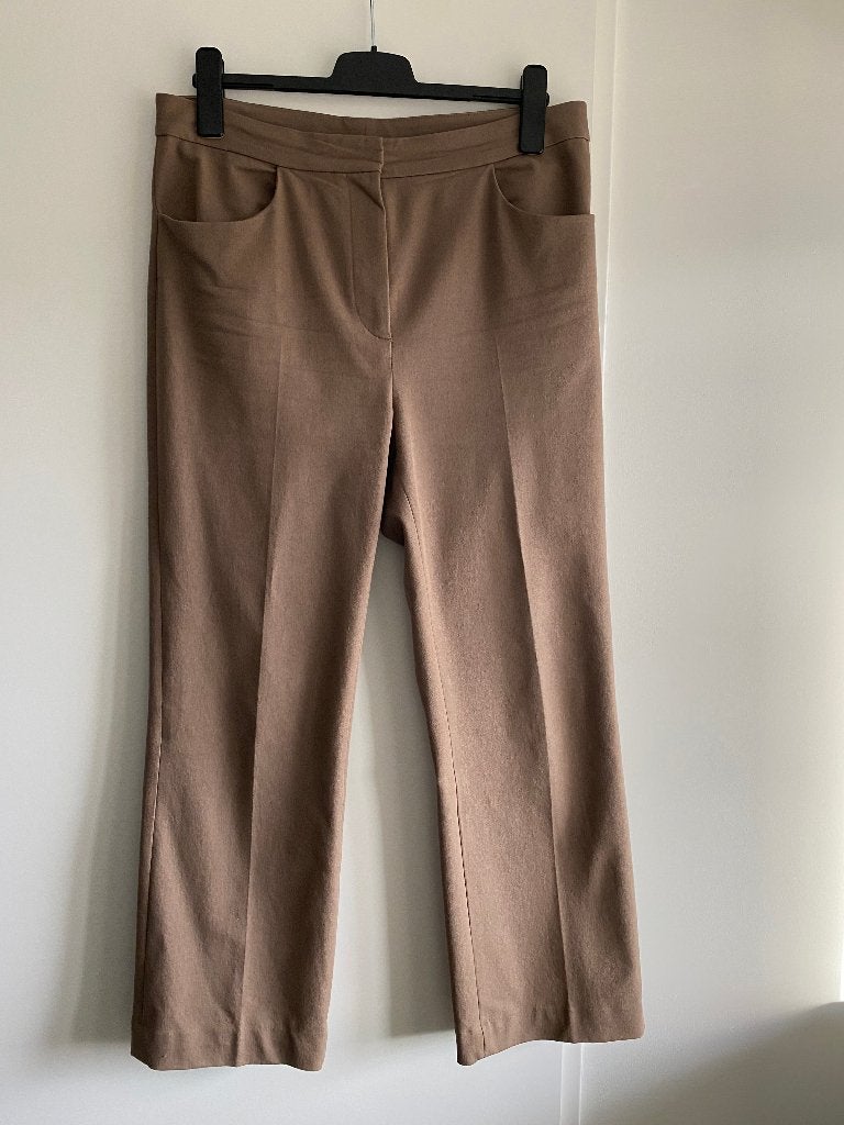 BROEK ARKET FLARED TAUPE Maat 44, Bruin, ARKET, Maat 42/44 (L), Ophalen of Verzenden