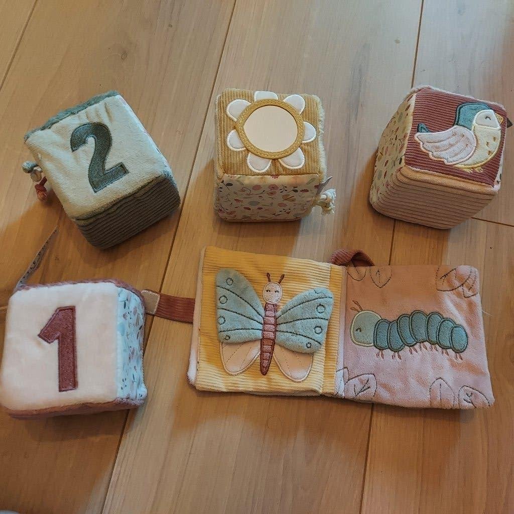 Blokken en boekje van Little dutch, Ophalen, Zo goed als nieuw, Overige typen