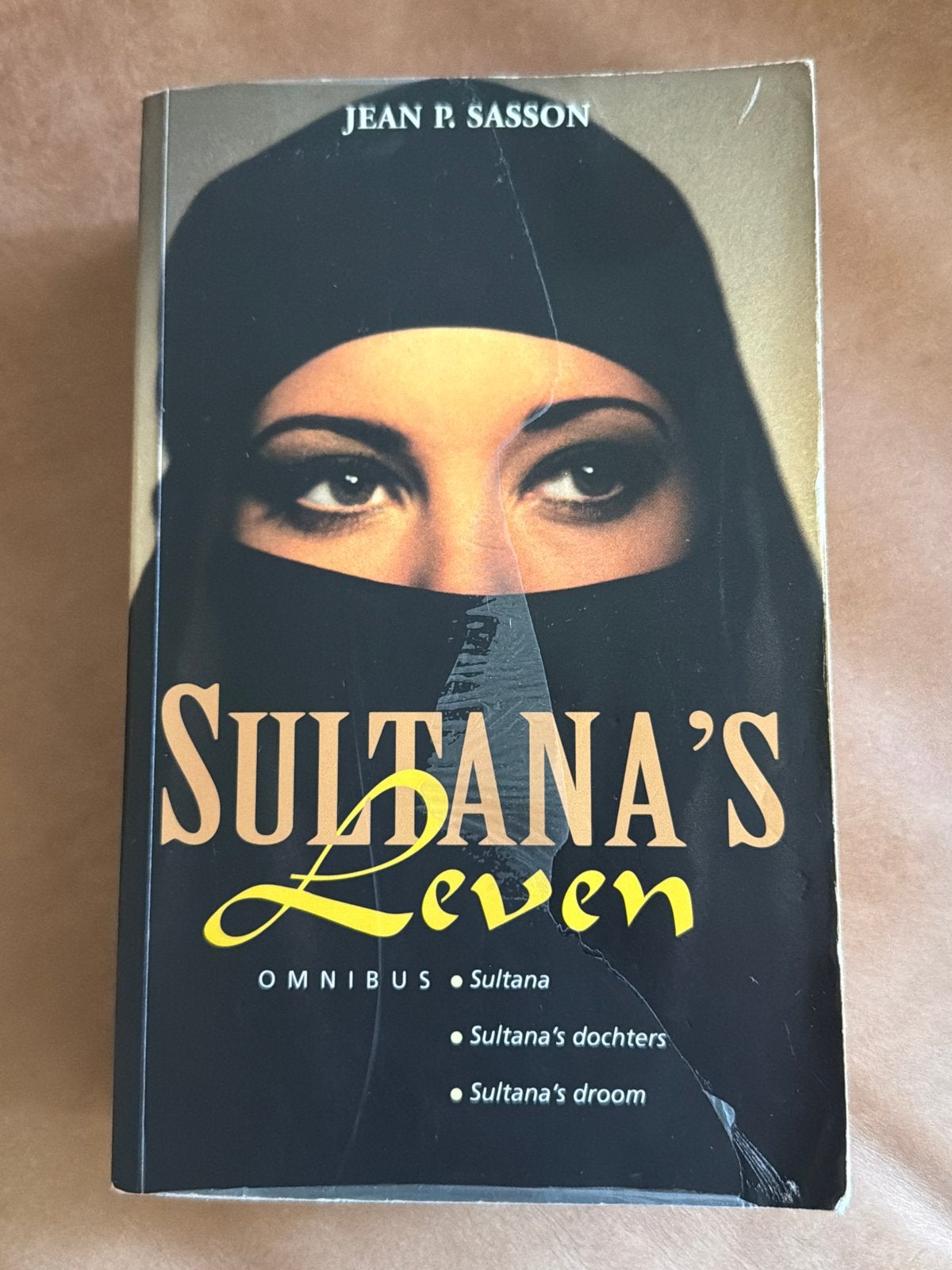 Sultana's Leven Omnibus - Jean P. Sasson, Boeken, Ophalen of Verzenden, Gelezen, Wereld overig