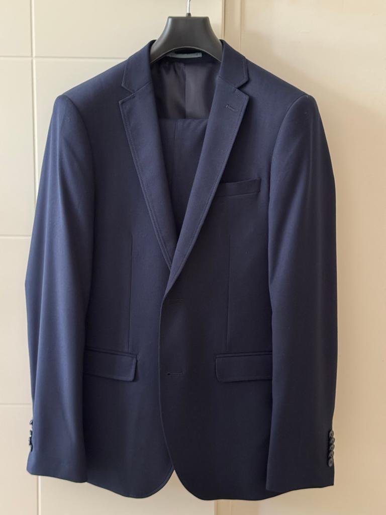 Pak donkerblauw, Runway mt 46, Kleding | Heren, Kostuums en Colberts, Ophalen of Verzenden, Zo goed als nieuw, Maat 46 (S) of kleiner